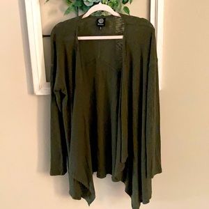 Bobeau Green sweater waterfall front cardigan lightweight